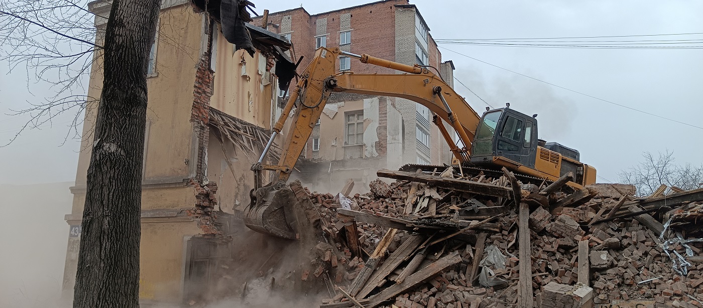 Услуги по сносу и демонтажу старых домов, строений и сооружений в Старом Крыме