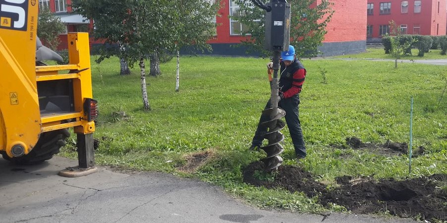 Услуги по бурению грунта под столбы и фундамент в Массандре